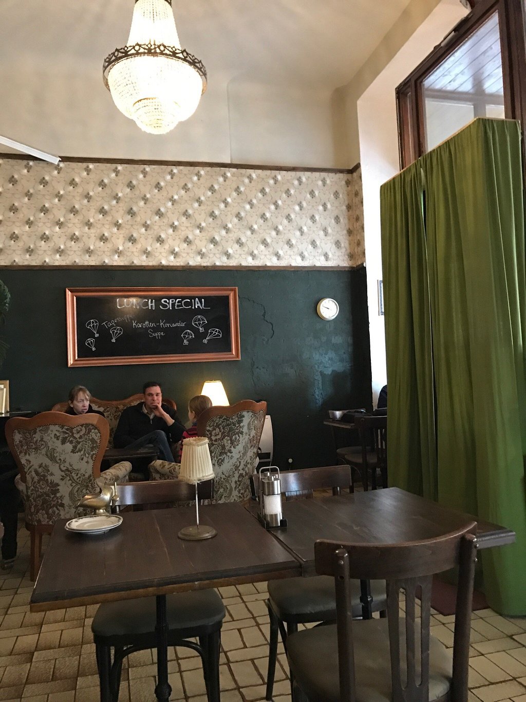 Luftbrucke Cafe – GESCHLOSSEN